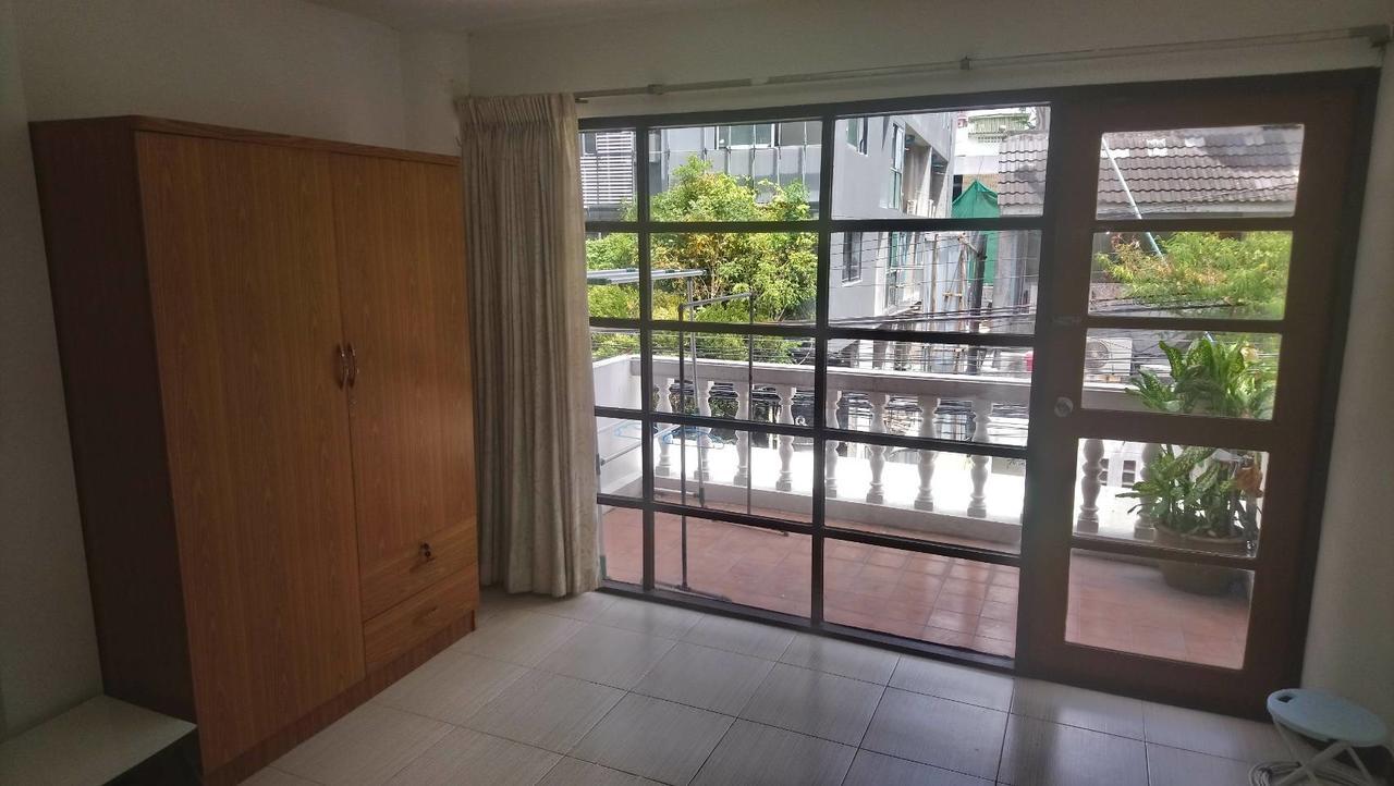 Taina'S Home Sukhumvit Bangkok Ngoại thất bức ảnh